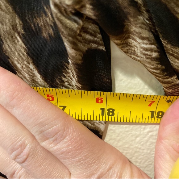 Alembika brand leopard print Women’s long sleeved dress with 2 pockets, size 2 - Picture 9 of 10